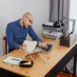 Când are sens să centralizezi achizițiile administrative la un singur furnizor?