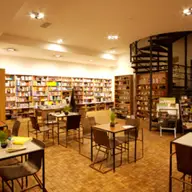 Libraria Carturesti - Iulius Mall Cluj