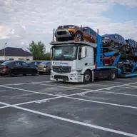 Când apelăm la transport auto pe platformă?