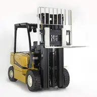 Cu ce echipamente poți manipula marfa mai eficient?