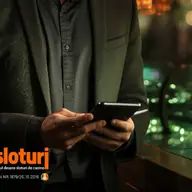 Evoluția jocului de baccarat de la apariție până în prezent - reguli de bază și mod de joc