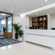 Cum construiești un mediu de lucru care inspiră încredere clienților și angajaților