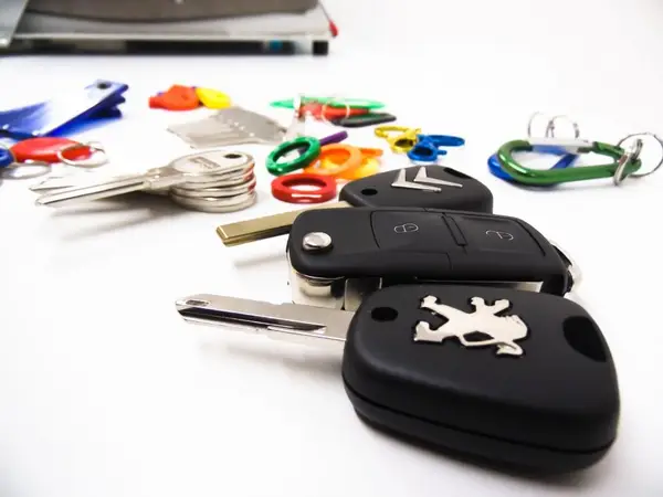 Centrul de copiat chei Silca