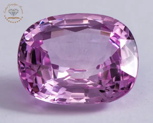 Ce nu ştiţi despre Zircon