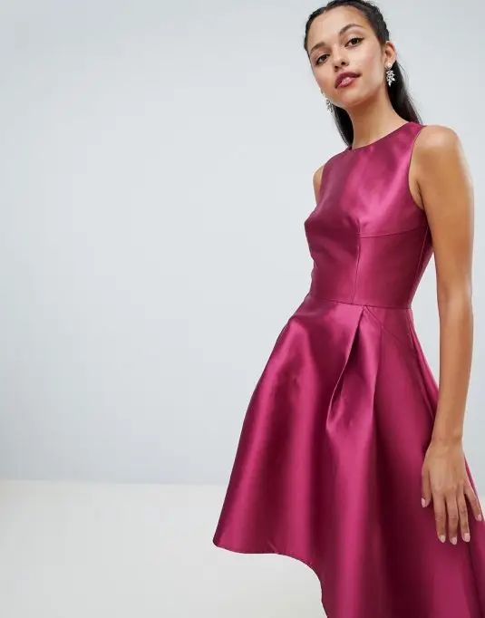 Alege culori puternice pentru rochia ta