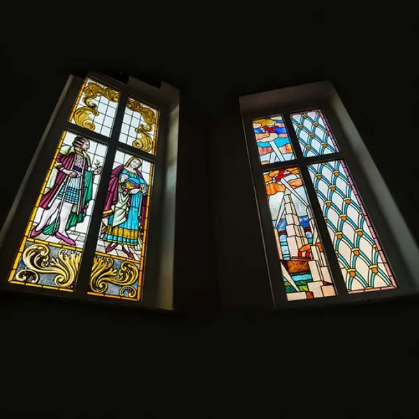 Idei moderne de decorare a locuintei cu vitralii