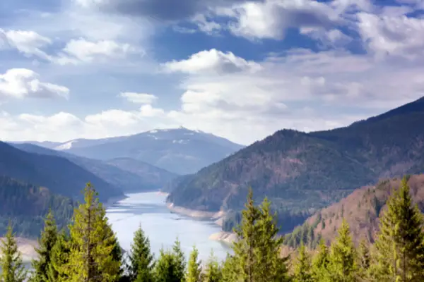 Ce poți face la Valea Drăganului și în împrejurimi?