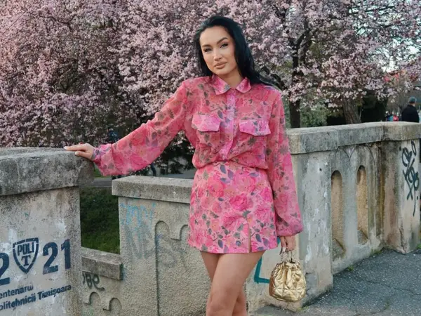 Cum să accesorizezi rochiile de ocazie pentru un look de neuitat