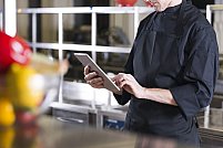Beneficiile implementării unui sistem POS bazat pe cloud în restaurante